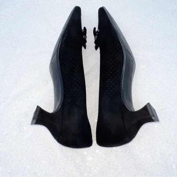 Stuart Weitzman Suede perforated kitten heel shoes size 9 women's - Picture 7 of 16